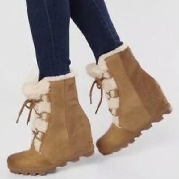 Sorel Shoes - NWOT SOREL Joan wedge shearling boots